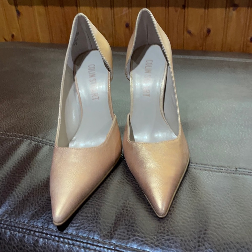 Colin Stuart Gold pumps